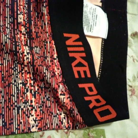 Nike Dri fit shorts - Picture 2 of 2